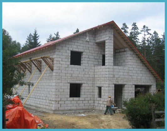 Dvoetažna kuća od gaziranog betona: gradnja, projekti kuća na 2 kata